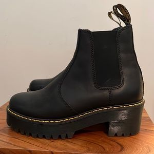 ROMETTY WYOMING LEATHER PLATFORM CHELSEA BOOTS